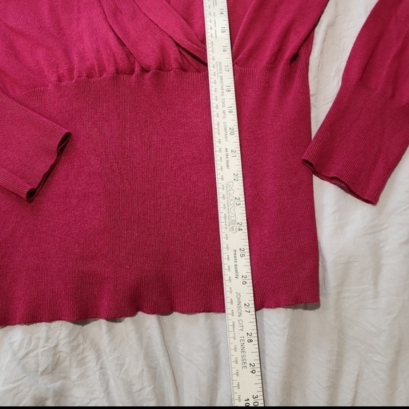 Lane Bryant Surplice, long sleeve sweater with ribbed bottom.  Burgandy SZ 18/20 - Picture 8 of 9
